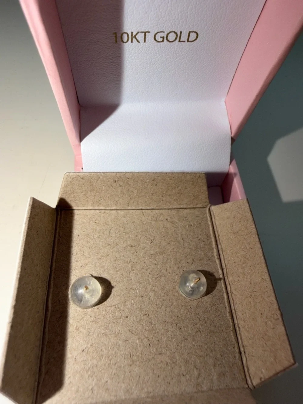 10KT Gold Cross Stud Earrings heart Religious Minimal set in pink gift box NEW - Picture 3 of 13